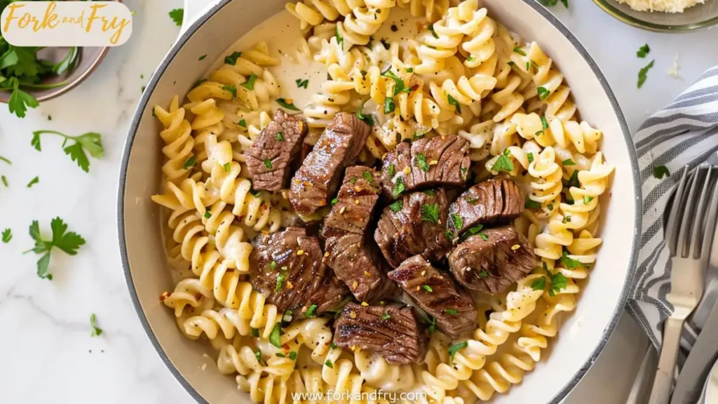 Creamy Garlic Butter Steak and Pasta One-Pot Dinner